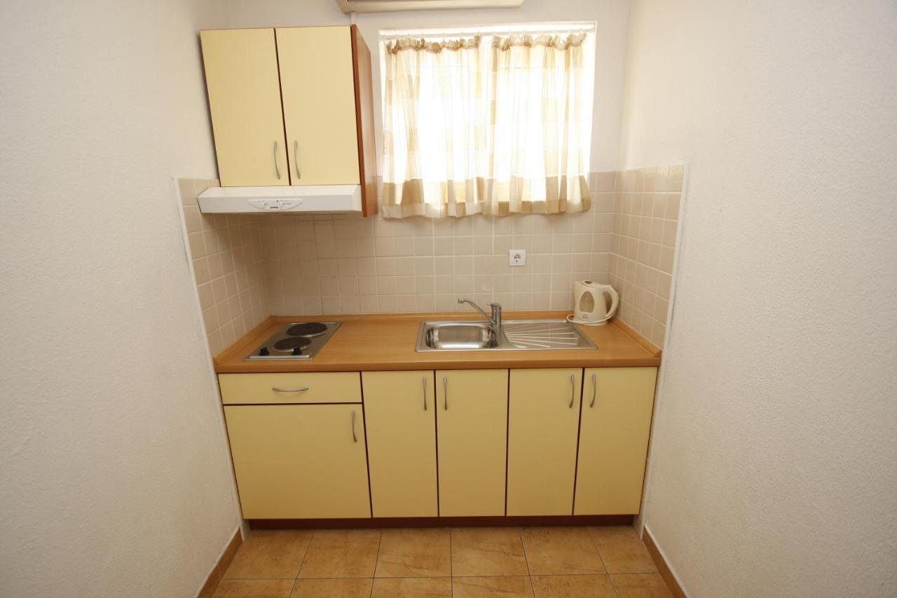 Apartments Turic Tucepi Ngoại thất bức ảnh