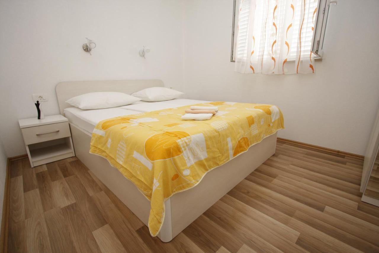 Apartments Turic Tucepi Ngoại thất bức ảnh