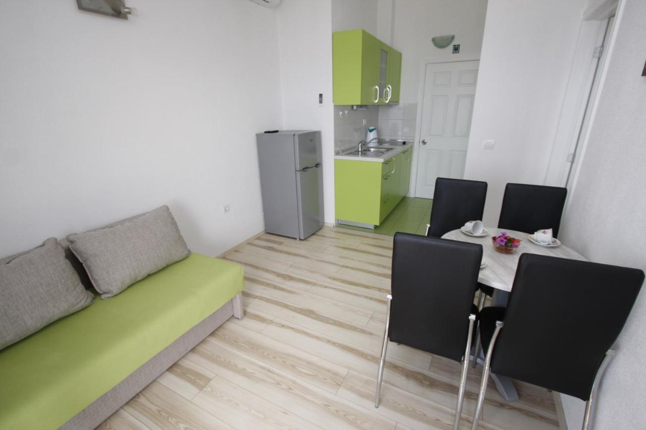 Apartments Turic Tucepi Ngoại thất bức ảnh