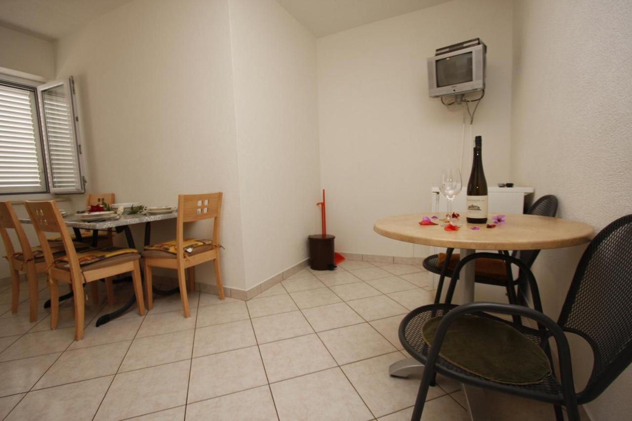 Apartments Turic Tucepi Ngoại thất bức ảnh